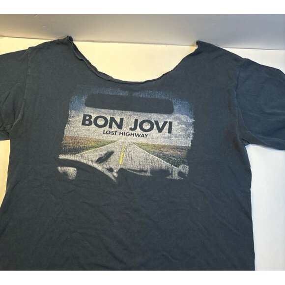 Bon‎ Jovi 2007 concert tshirt, vintage Y2K band Tee, Concert Tee - Picture 1 of 8